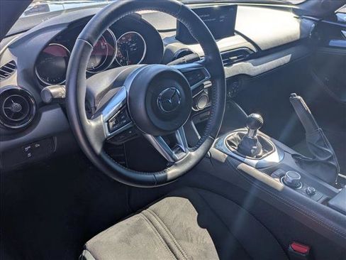 Used 2024 MAZDA MX-5 Miata Club w/ Appearance Package image 9