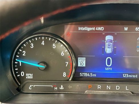 Used 2023 Ford Explorer ST-Line image 12