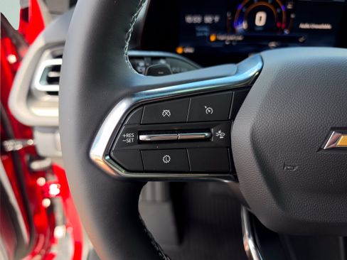 New 2026 Chevrolet Traverse LT w/ Driver Confidence Package FWD image 33