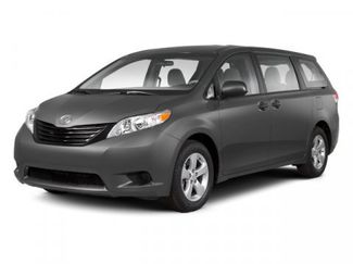 Used 2013 Toyota Sienna LE video 1