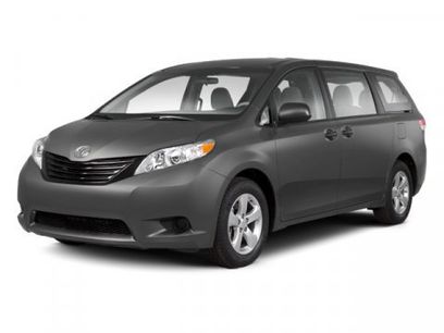 Used 2013 Toyota Sienna LE