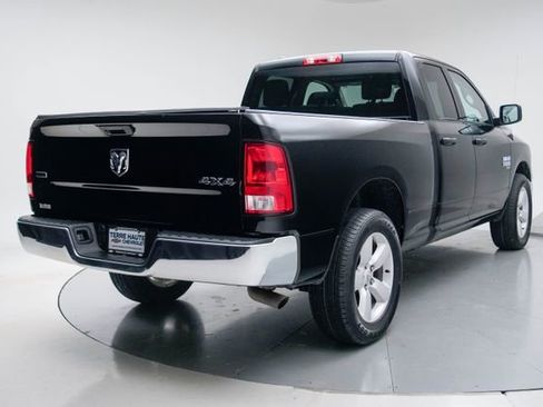 Used 2024 RAM 1500 Classic SLT AWD/4WD image 7