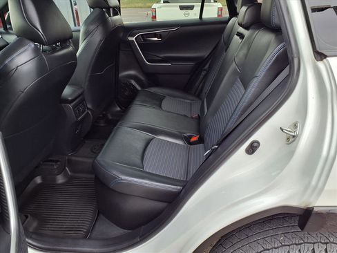 Used 2020 Toyota RAV4 XSE image 18