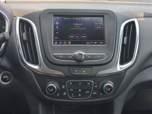 Used 2024 Chevrolet Equinox LT AWD/4WD image 14
