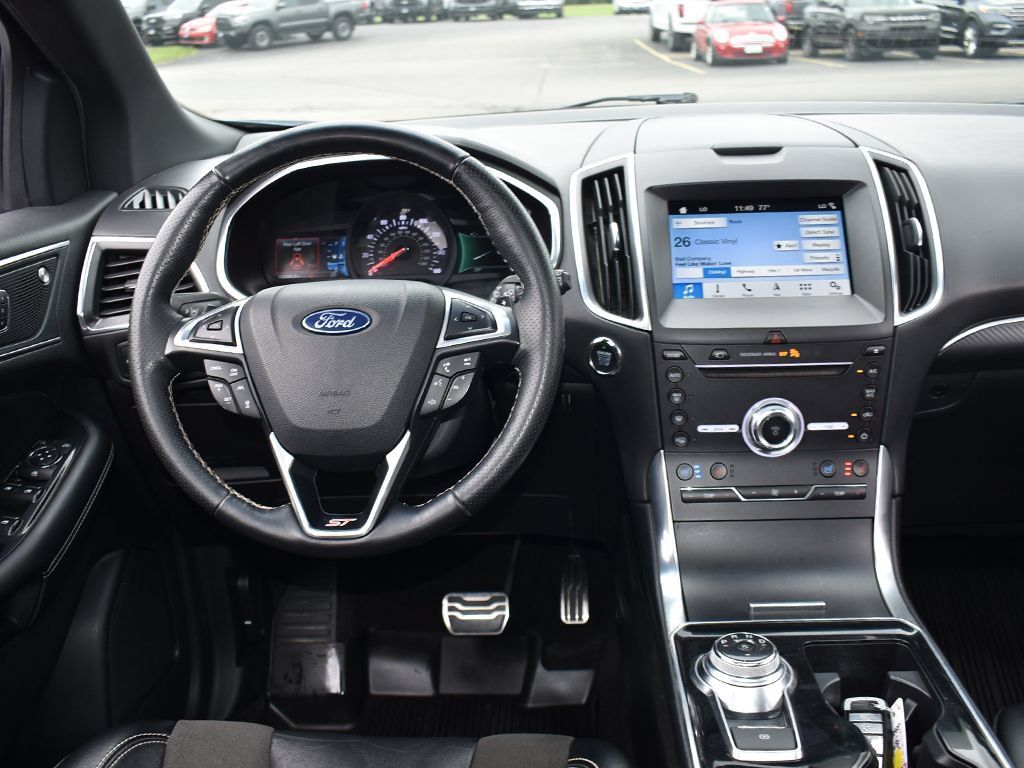 Used 2019 Ford Edge ST w/ Equipment Group 401A AWD/4WD image 18