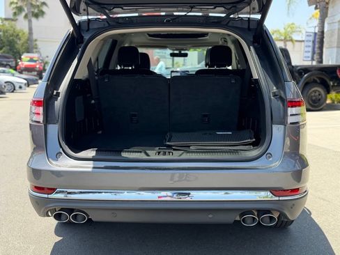 Used 2022 Lincoln Aviator Reserve w/ Elements Package Plus RWD image 16