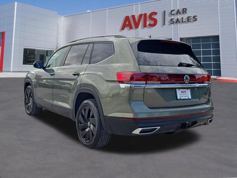 Used 2025 Volkswagen Atlas SE FWD image 10