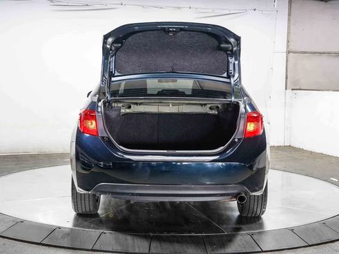 Certified 2018 Toyota Corolla SE w/ Carpet Mat Package (TMS) FWD image 27