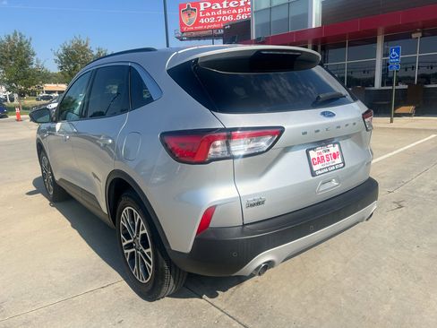 Used 2020 Ford Escape SEL image 8