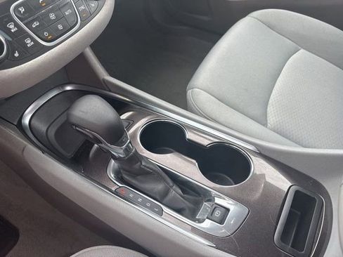 Used 2024 Chevrolet Malibu LT FWD image 27