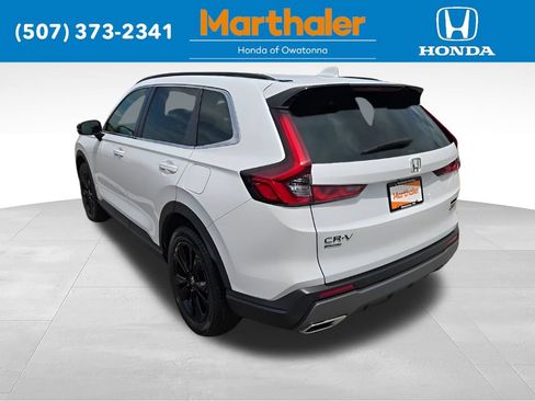 Used 2024 Honda CR-V Sport Touring image 3