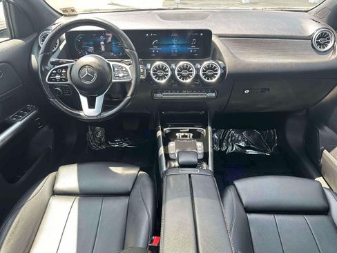 Used 2023 Mercedes-Benz GLA 250 4MATIC image 12