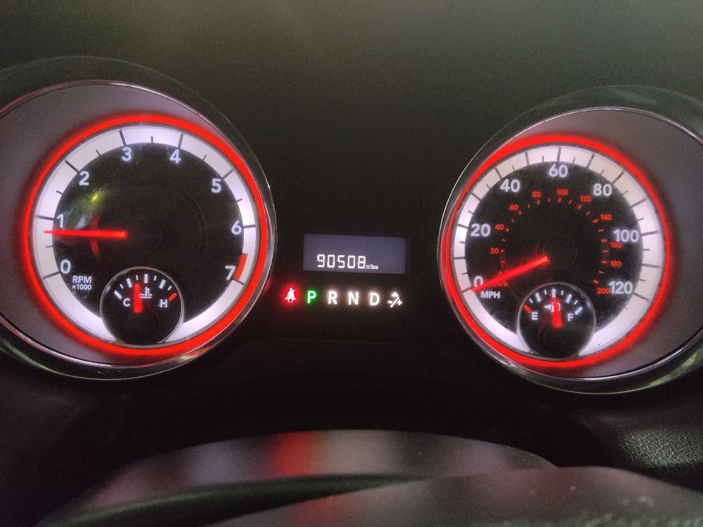 Used 2018 Dodge Grand Caravan SE FWD image 23