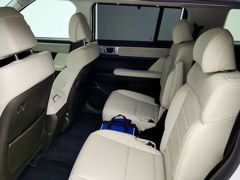 Used 2025 Hyundai Santa Fe Calligraphy image 21