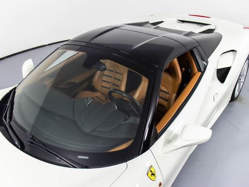 Certified 2019 Ferrari 488 Spider image 32