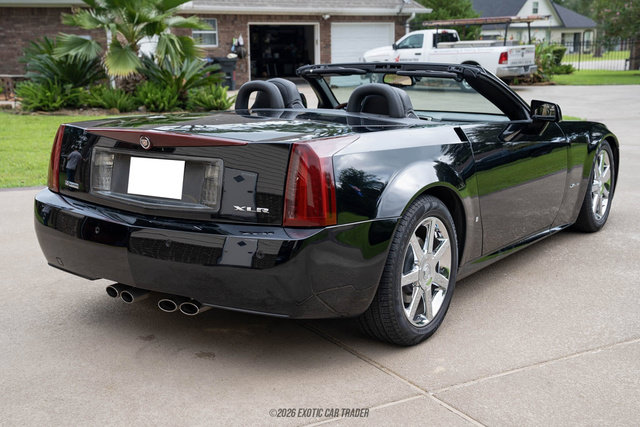 Used 2006 Cadillac XLR RWD image 8