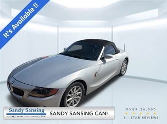 Used 2004 BMW Z4 2.5i video 1