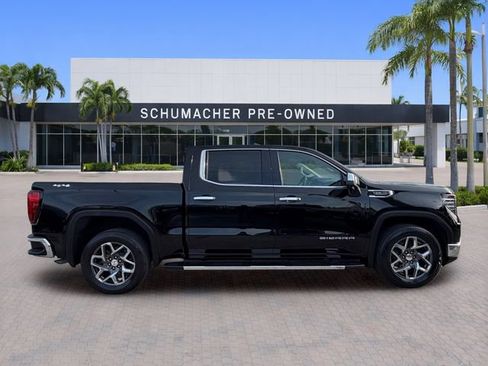 Used 2025 GMC Sierra 1500 SLT w/ SLT Premium Package AWD/4WD image 8