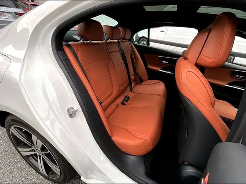 Used 2025 Mercedes-Benz C 300 4MATIC Sedan image 19