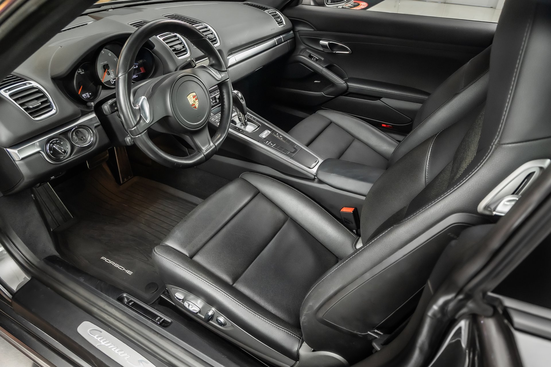 Used 2014 Porsche Cayman S RWD image 3