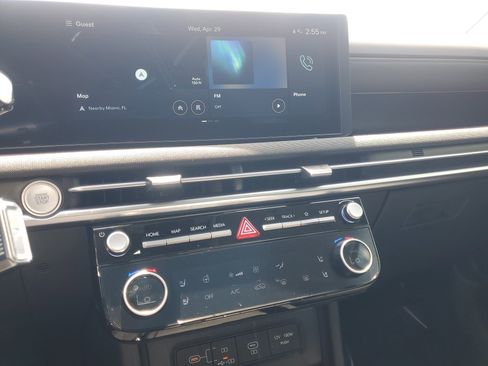 Used 2025 Hyundai Tucson Limited FWD image 26