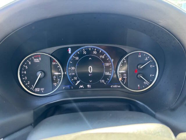 Used 2022 Buick Enclave Avenir w/ Avenir Technology Package AWD/4WD image 12