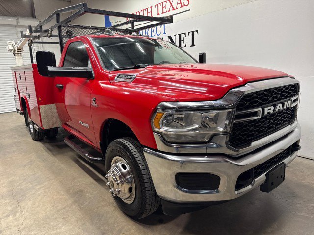 Used 2020 RAM 3500 Tradesman w/ Chrome Appearance Group RWD image 2