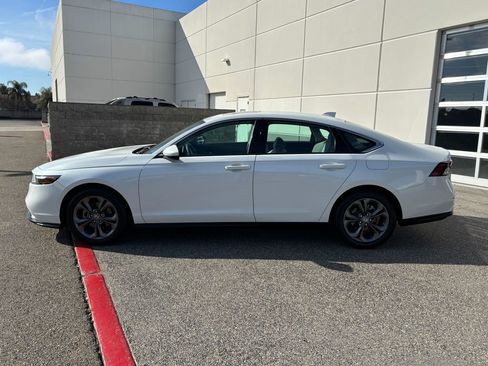 Used 2023 Honda Accord EX image 8