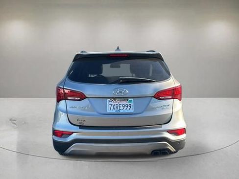 Used 2017 Hyundai Santa Fe Sport FWD image 3