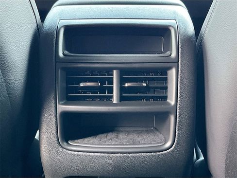 New 2025 Cadillac XT5 Luxury image 25