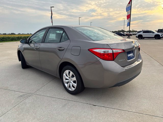 Used 2016 Toyota Corolla LE FWD image 3