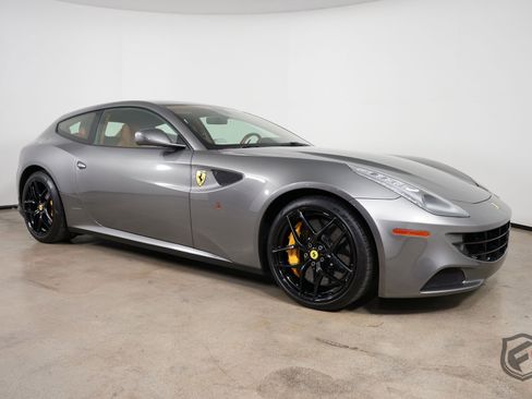 Used 2012 Ferrari FF image 1