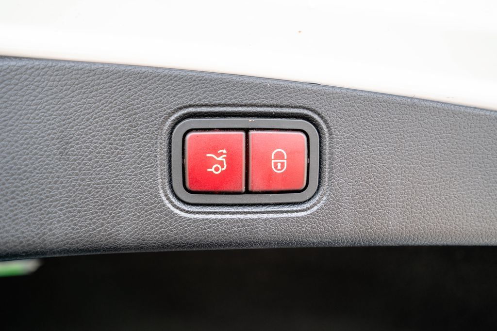 Used 2022 Mercedes-Benz E 53 AMG 4MATIC Coupe image 41