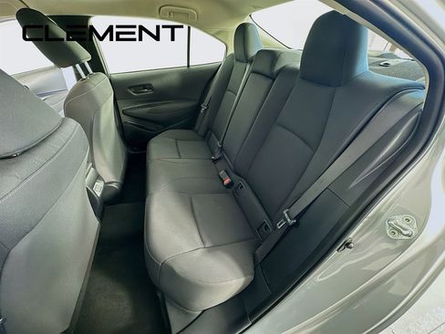 Used 2023 Toyota Corolla LE image 30