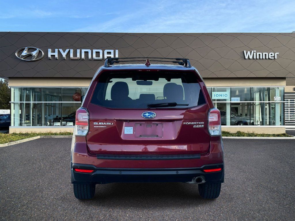 Used 2017 Subaru Forester 2.5i Limited AWD/4WD image 3