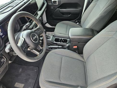 Used 2024 Jeep Wrangler Unlimited Sport AWD/4WD image 16