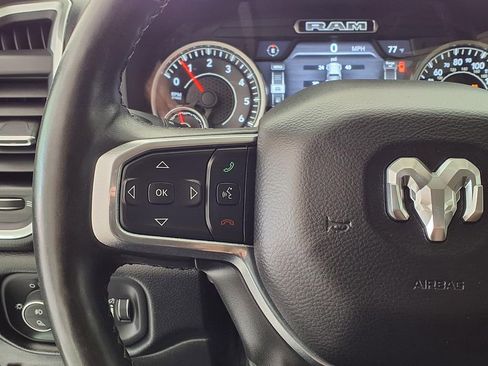 Used 2019 RAM 1500 Laramie AWD/4WD image 9