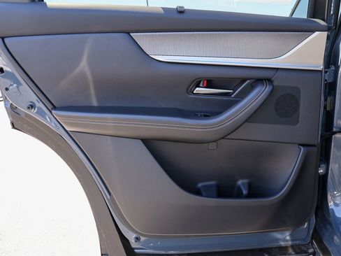 Used 2025 MAZDA CX-70 Plug-In Hybrid w/ Premium Pkg image 46