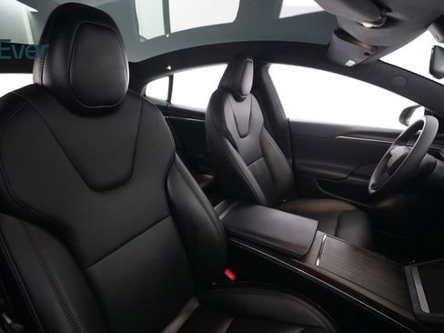 Used 2024 Tesla Model S AWD/4WD image 23