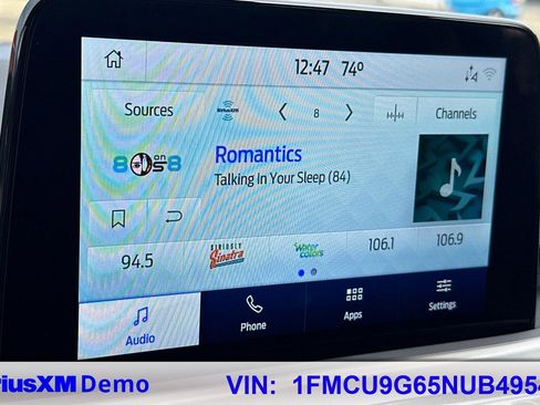 Used 2022 Ford Escape SE image 24