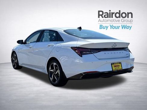 Used 2022 Hyundai Elantra Limited w/ Cargo Package FWD image 5
