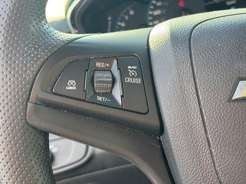 Certified 2021 Chevrolet Trax LS w/ Tint and Cruise Package image 15