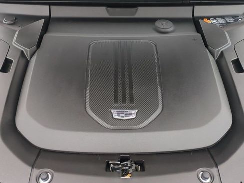 Certified 2024 Cadillac Lyriq Sport AWD/4WD image 21