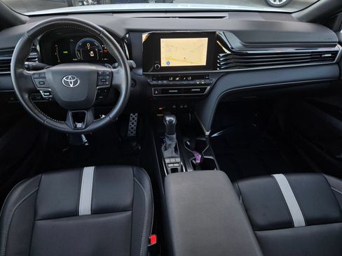 Certified 2025 Toyota Camry SE FWD image 13