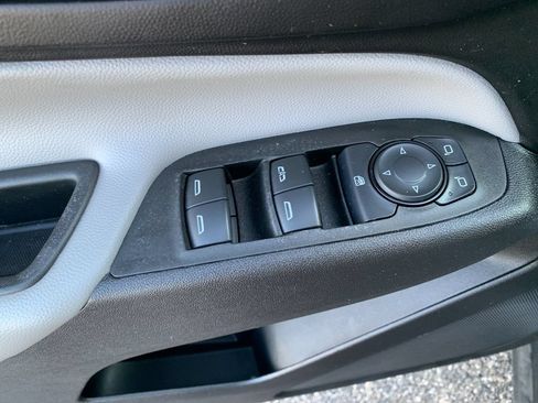 Used 2024 Chevrolet Equinox LS w/ Sport Edition FWD image 13