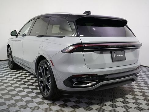 New 2026 Lincoln Nautilus Reserve AWD/4WD image 4