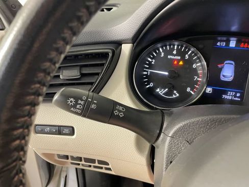 Used 2020 Nissan Rogue Sport SL w/ Premium Package AWD/4WD image 13