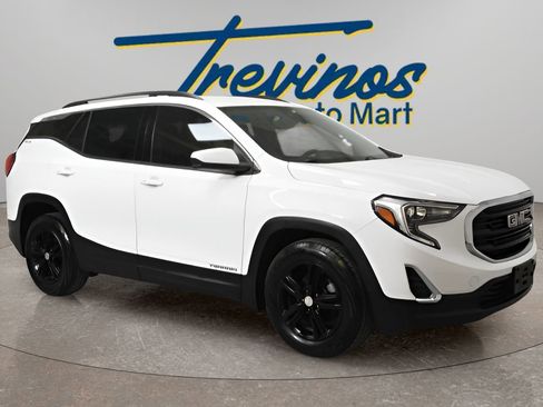 Used 2020 GMC Terrain SLE w/ Driver Convenience Package image 1