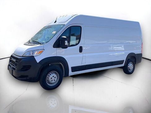 Used 2023 RAM ProMaster 2500 FWD image 2