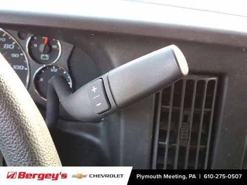 Used 2021 Chevrolet Express 2500 image 15